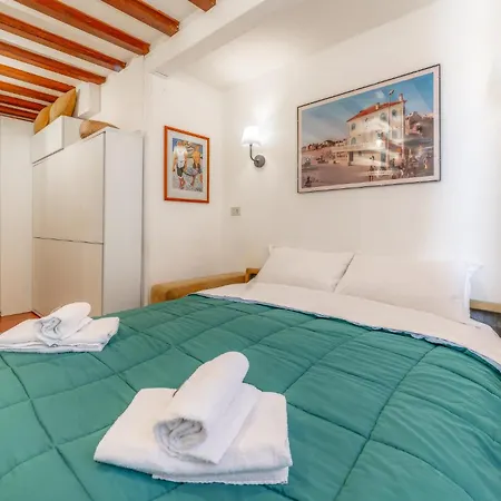 La Galleria - Piazza Di Spagna Rome